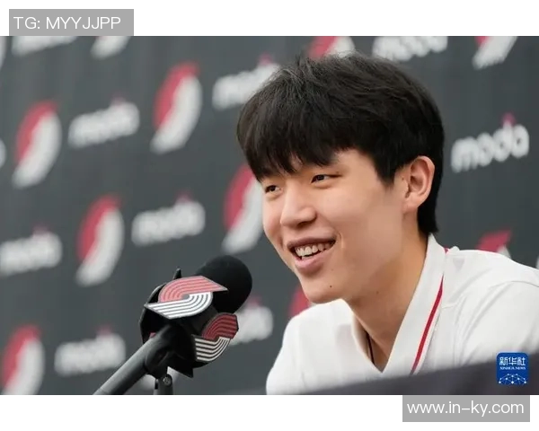 杨瀚森谈夏普和卡马拉：为兄弟们获得丰厚合同感到由衷高兴